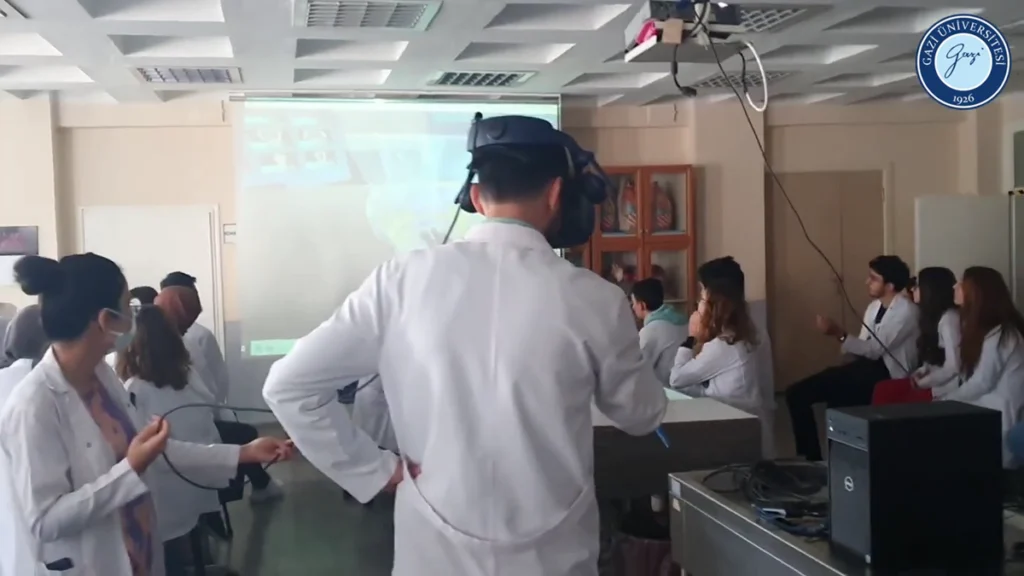 Oftalmoloji VR Simülatörü